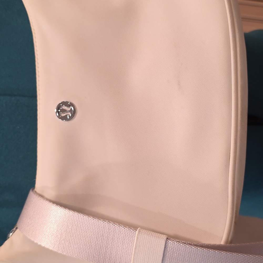 Lululemon Shoulder Bag - Picture 4 of 12